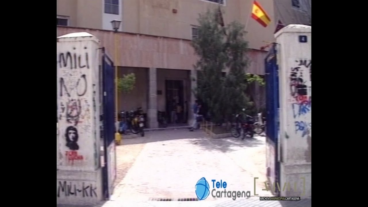 Institutos de Cartagena: imágenes del Isaac Peral y del Jiménez de la Espada (Año: 1991)
