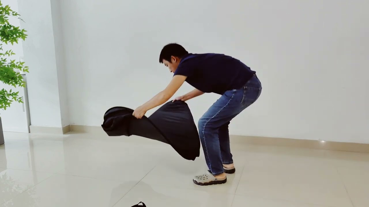 MSE1210 Black Pop up Sensory Tent - How to fold the pop up tent