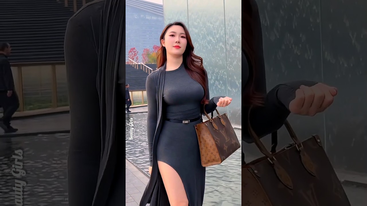 Chinese girl street fashion outfits style #beautiful #fashion #chinesegirl #shorts #trending #viral