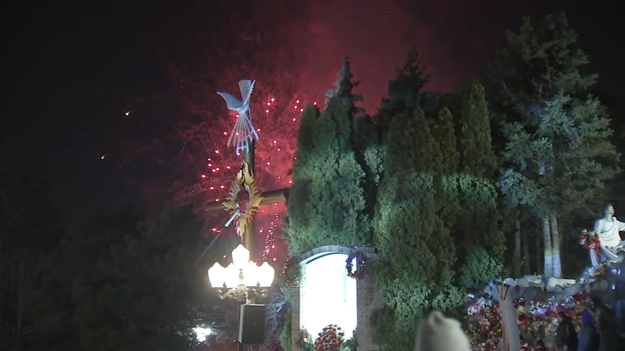 Hundreds of thousands flock to Shrine of Our Lady of Guadalupe