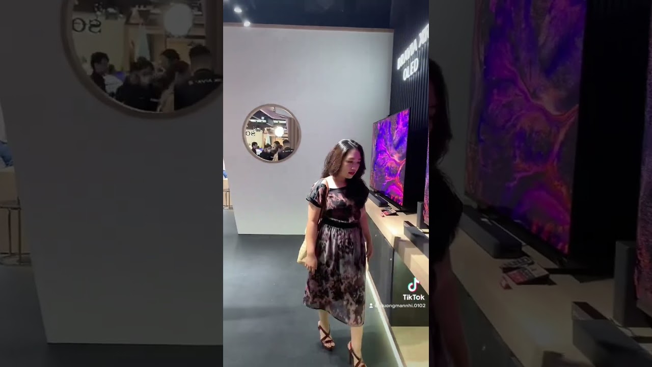 Dạo 1 v&ograve;ng SONY Flagship Store &bull; Store trải nghiệm đầu ti&ecirc;n tại Việt Nam 👏 #sony #sonystore