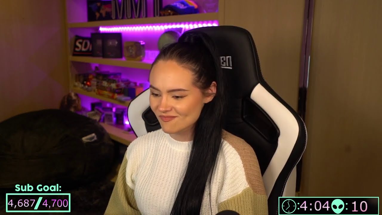 Саймон разыгрывает Талию на стриме 😂😂