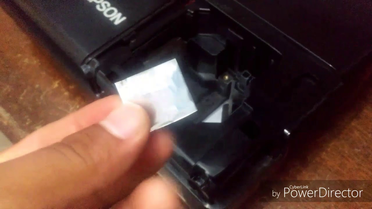 Projetor epson s5 com mancha amarelada