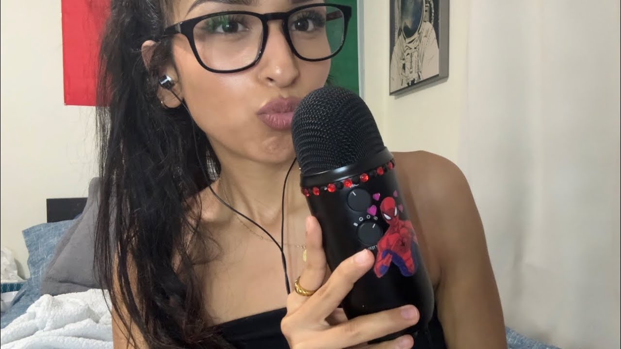 ASMR Clicky Whisper Ramble !