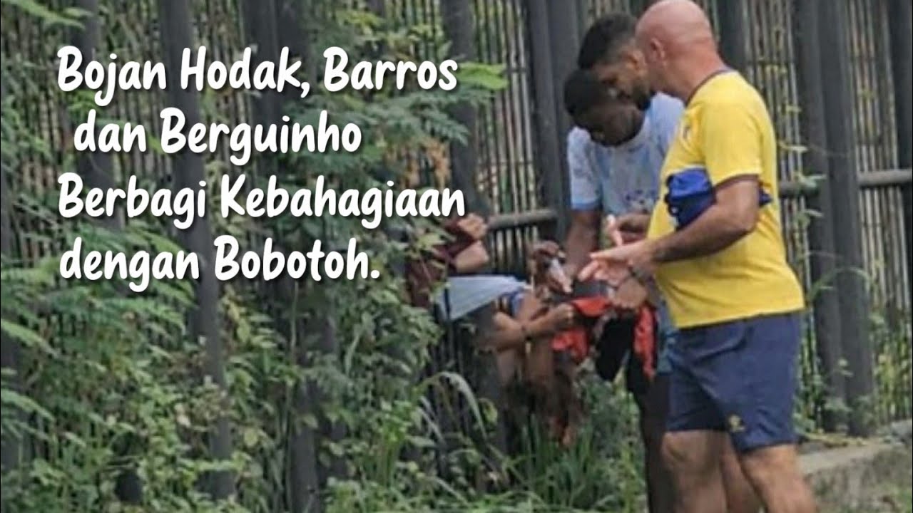 Bojan Hodak , Berguinho , Barros berbagi Kebahagiaan dengan Supporter