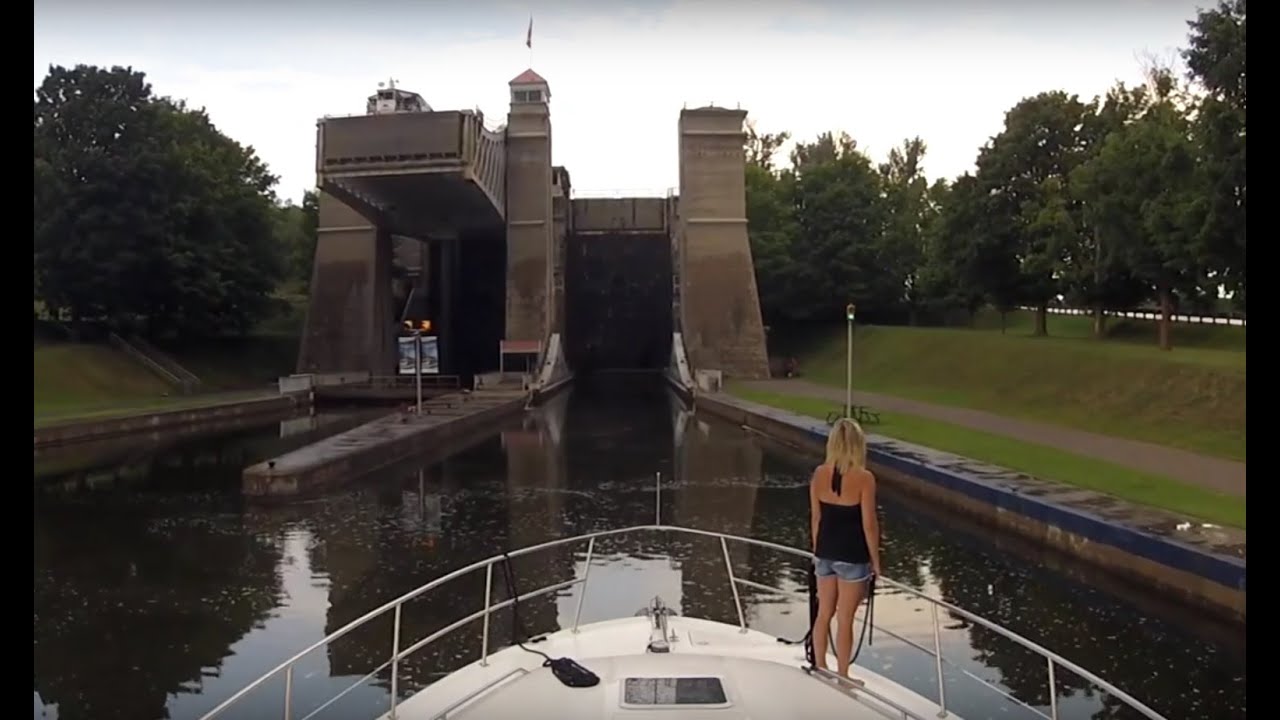 Boating Upbound Through Peterborough Lift Lock - Sit Back Sunday GoPro Cruise