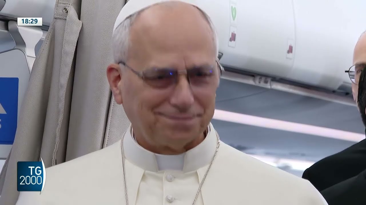 Papa Leone sul volo: in Turchia e Libano per un messaggio di pace