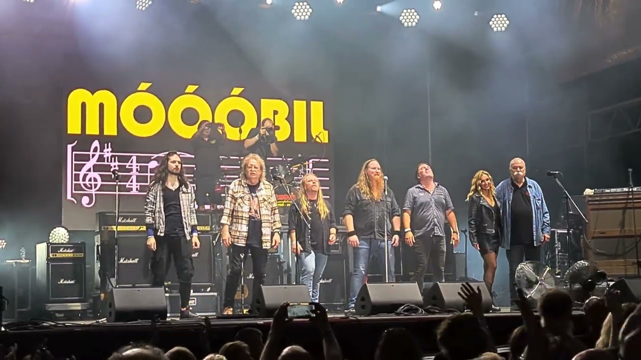 P. Mobil - Újra kezdeném (Outro) // Live 2022 // Budapest