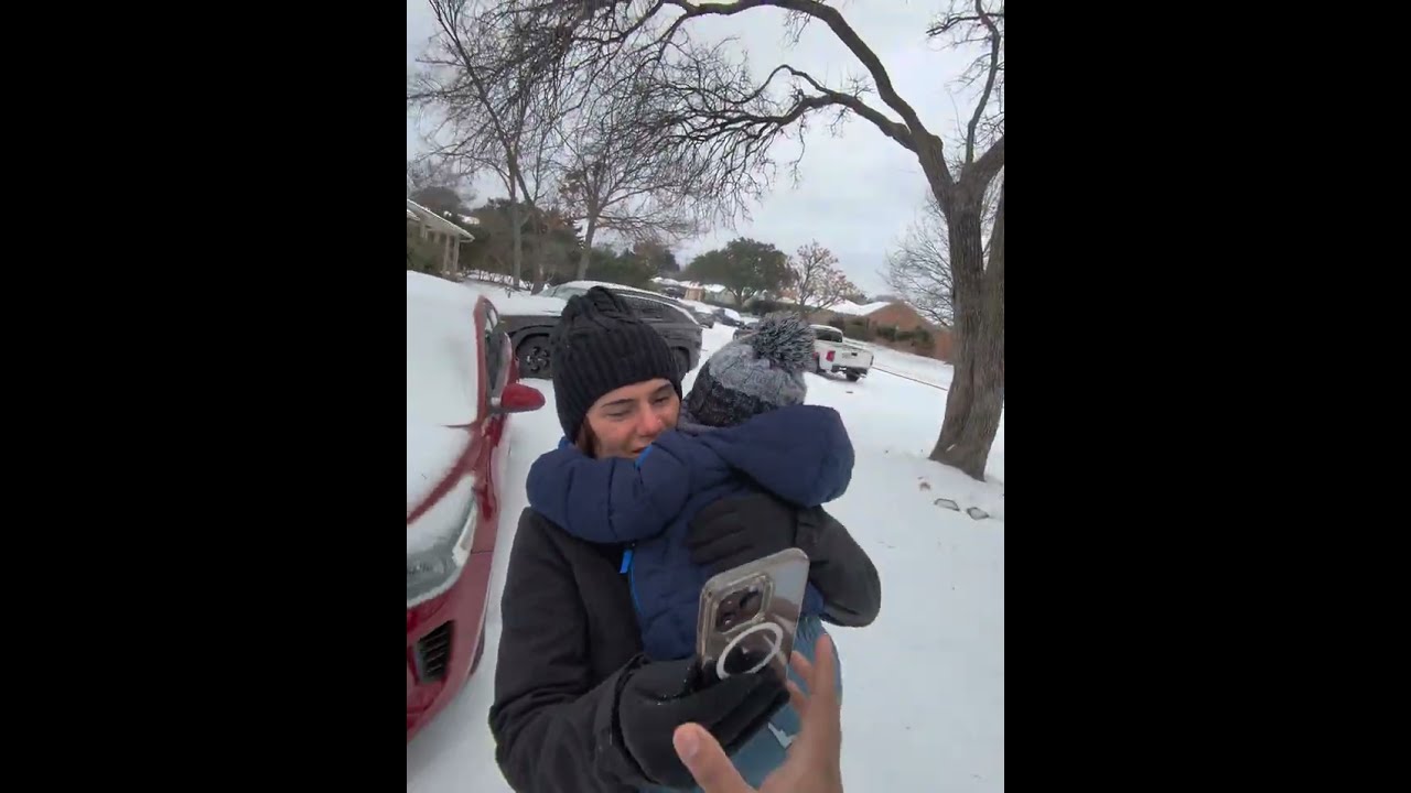 Enjoy Snowfall in Dallas with Family while staying safe