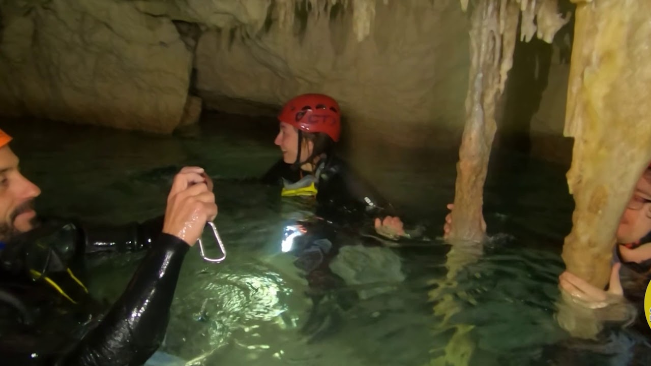 The Sea Cave - Skualo Portocolom