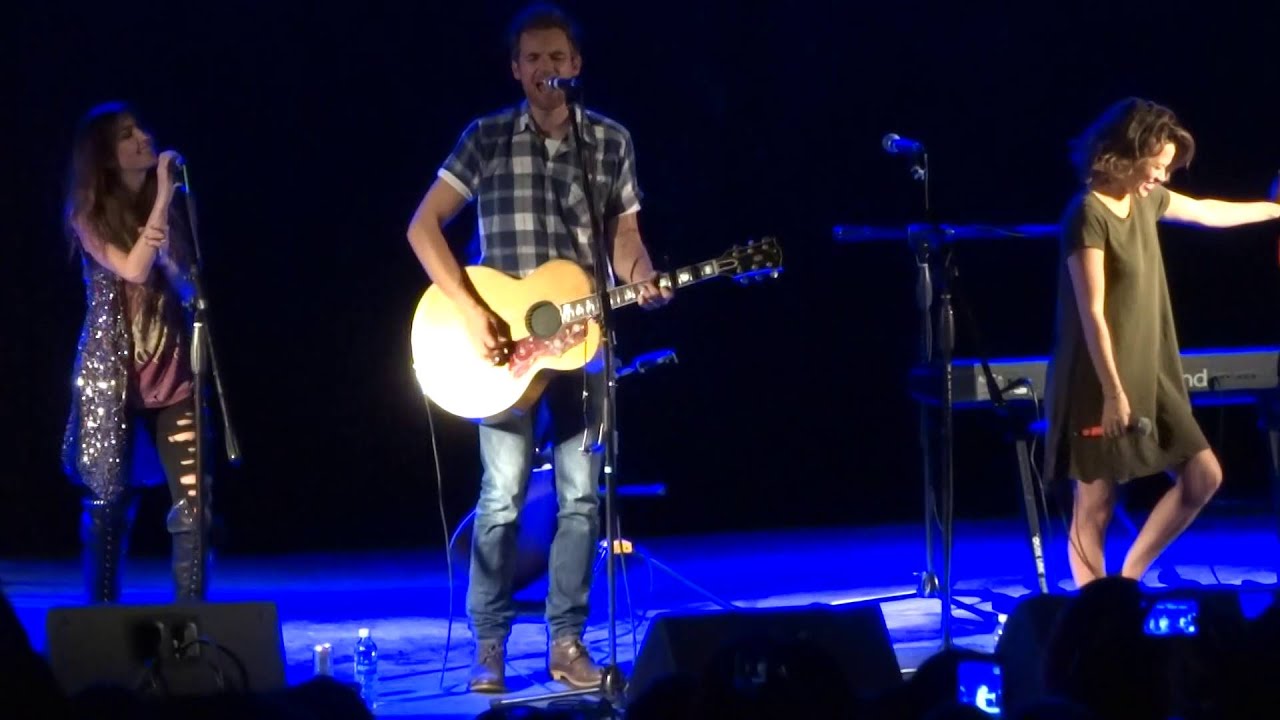 Bethany Joy Lenz, Tyler Hilton, & Kate Voegele - When The Stars Go Blue 3-13-16 Wilmington, NC