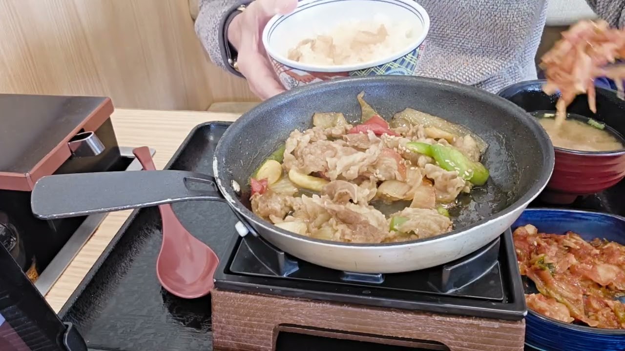 #鉄板牛プルコギ定食　プルコギ定食　８９９円　不破郡垂井町綾戸　吉野家垂井店　