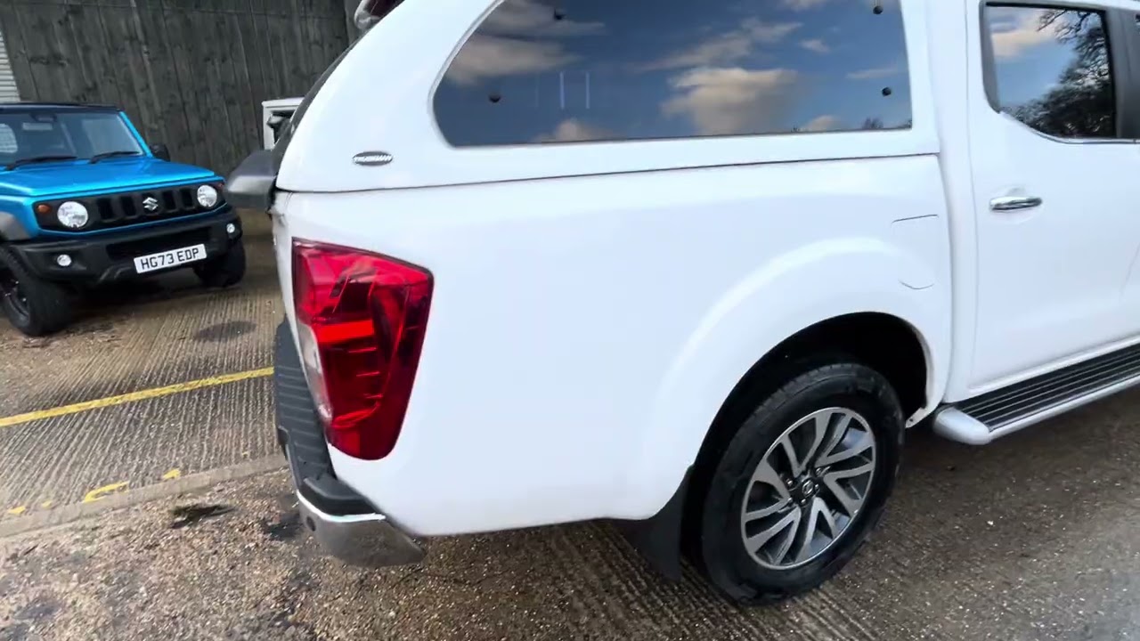 NISSAN NAVARA-YH68OYP