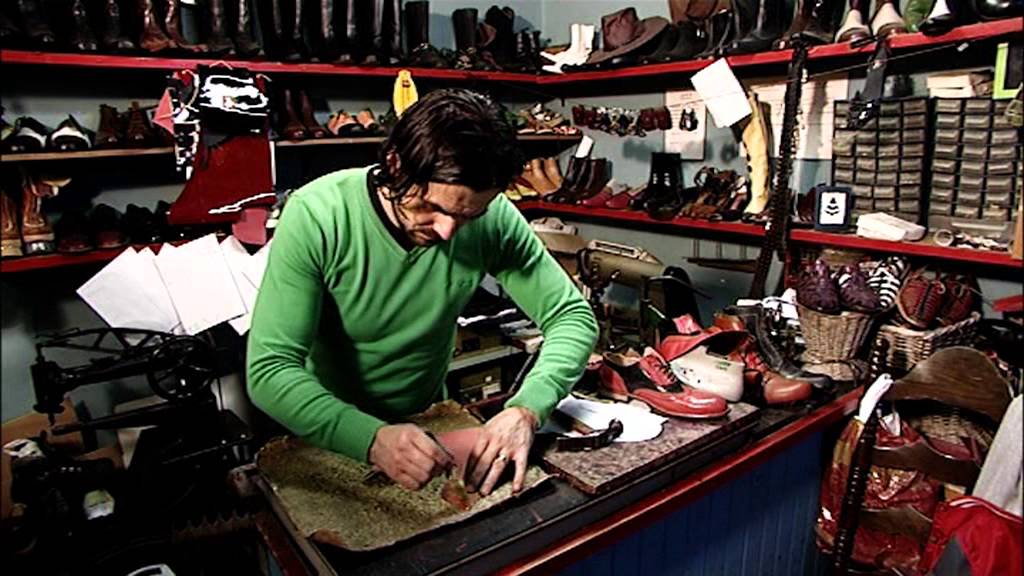 Process of making - TASH - handmade shoes