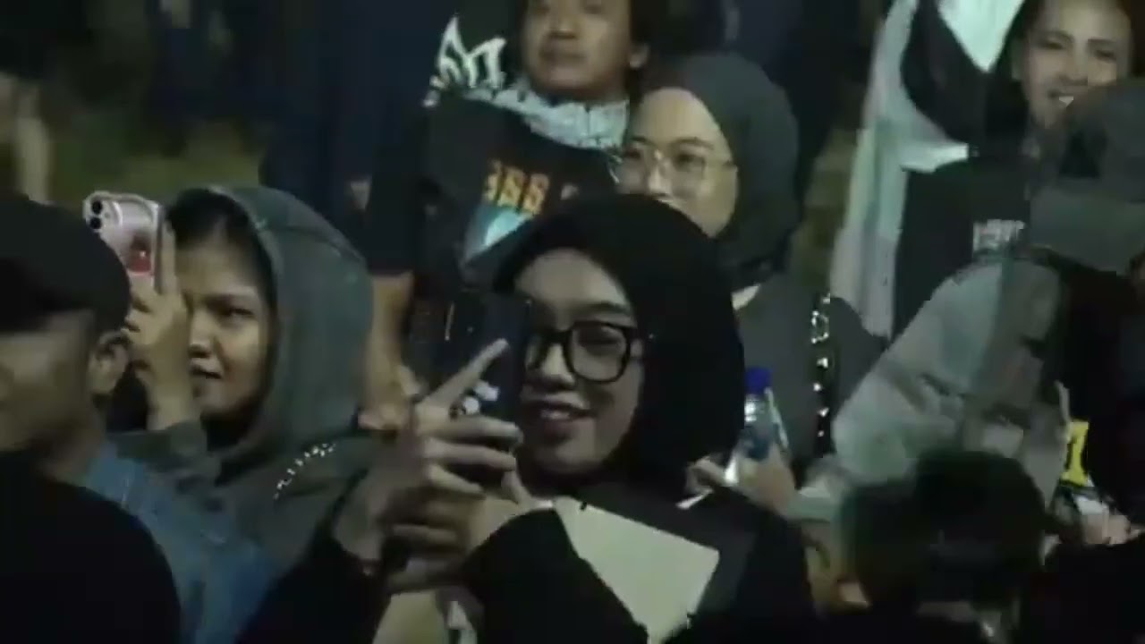 Roy Jeconiah live konser Rock gunung 2 , Batu rock city