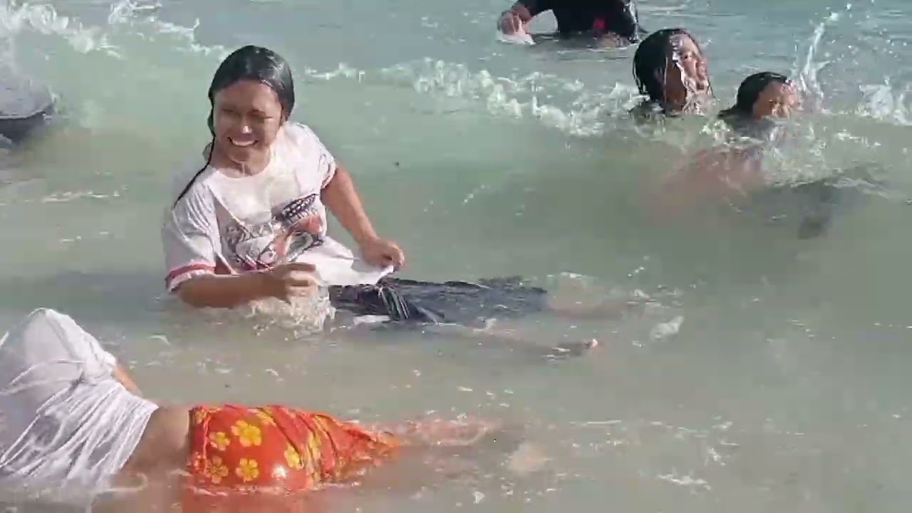 Joyful Big FAMILY VACATION in Sadranan Beach, Indian Crystal-Clear Ocean