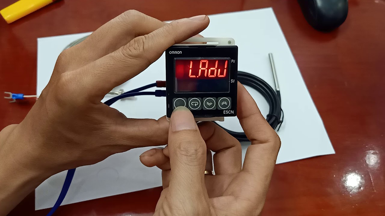 Hướng dẫn cài đặt đồng hồ nhiệt độ Omron E5CN