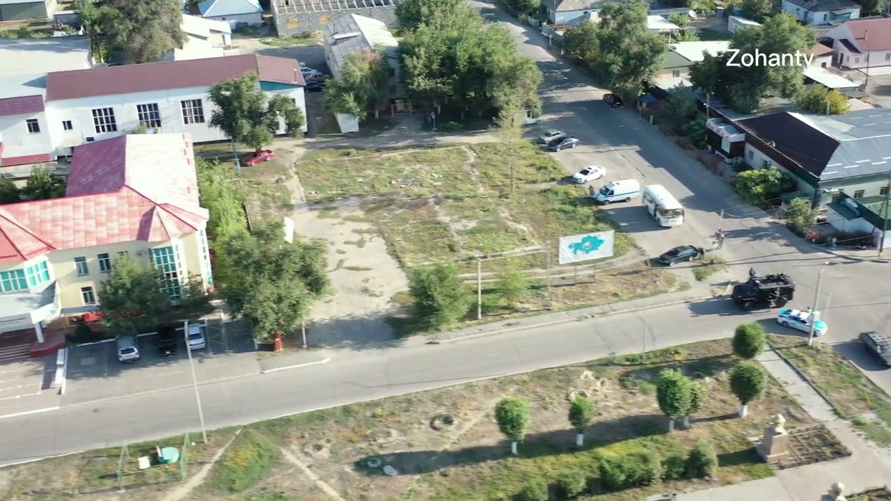 Полет над парком и проспектам Абылай хана города Уштобе