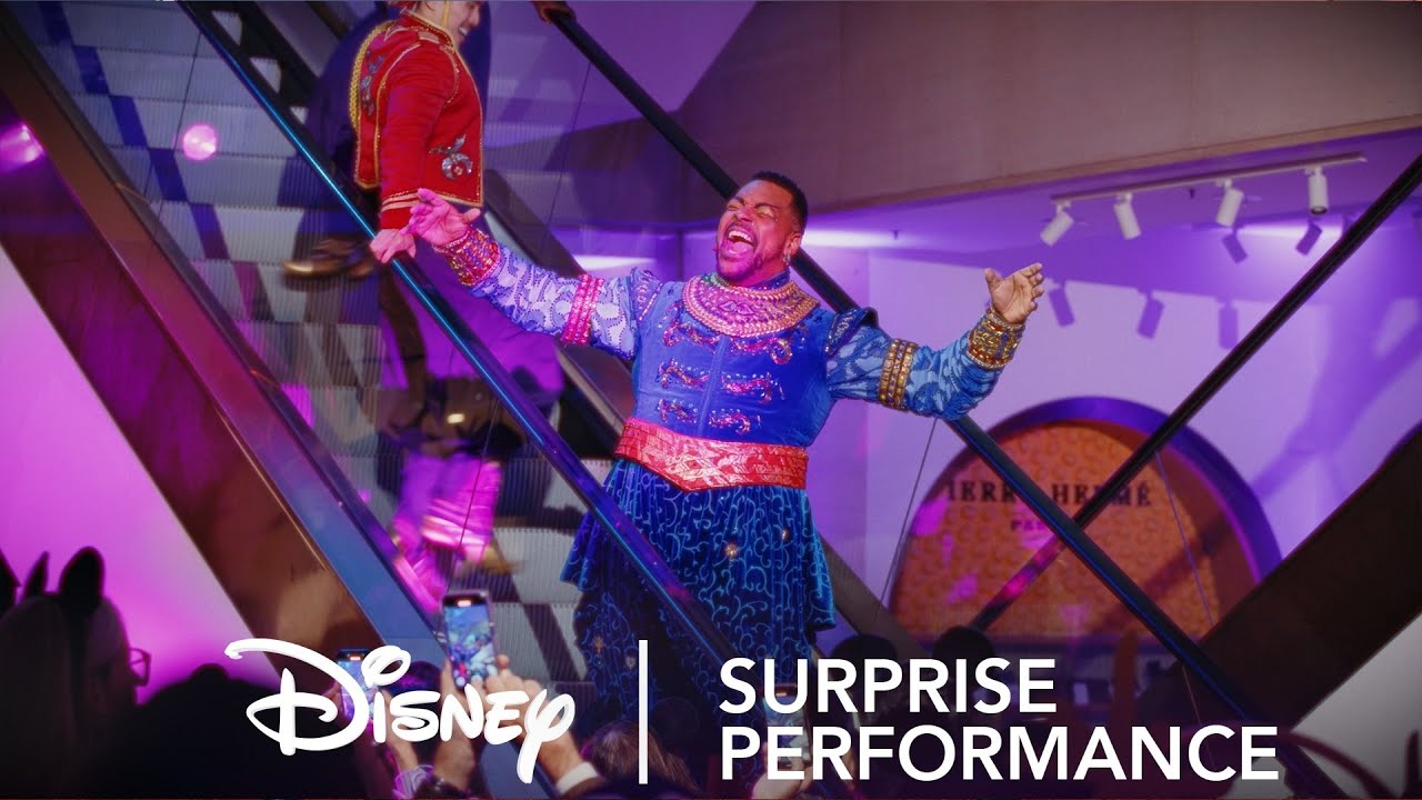 @DisneyUK Surprises Shoppers with Frozen & The Lion King Live Performances at Selfridges London!🎭​
