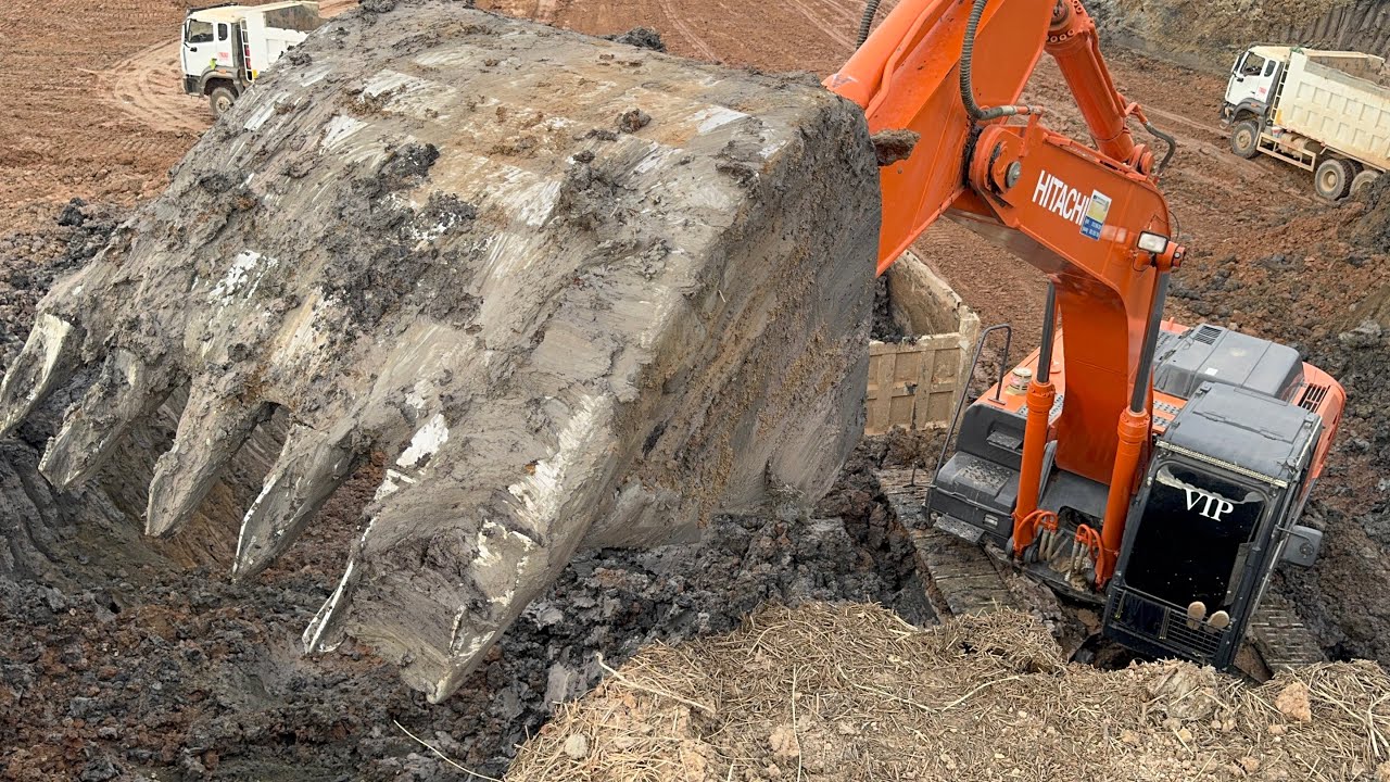 Zaxis 350 Excavator Powerful Mud Digging | 41 Ton Dump Trucks & Bulldozer Heavy Equipment Working