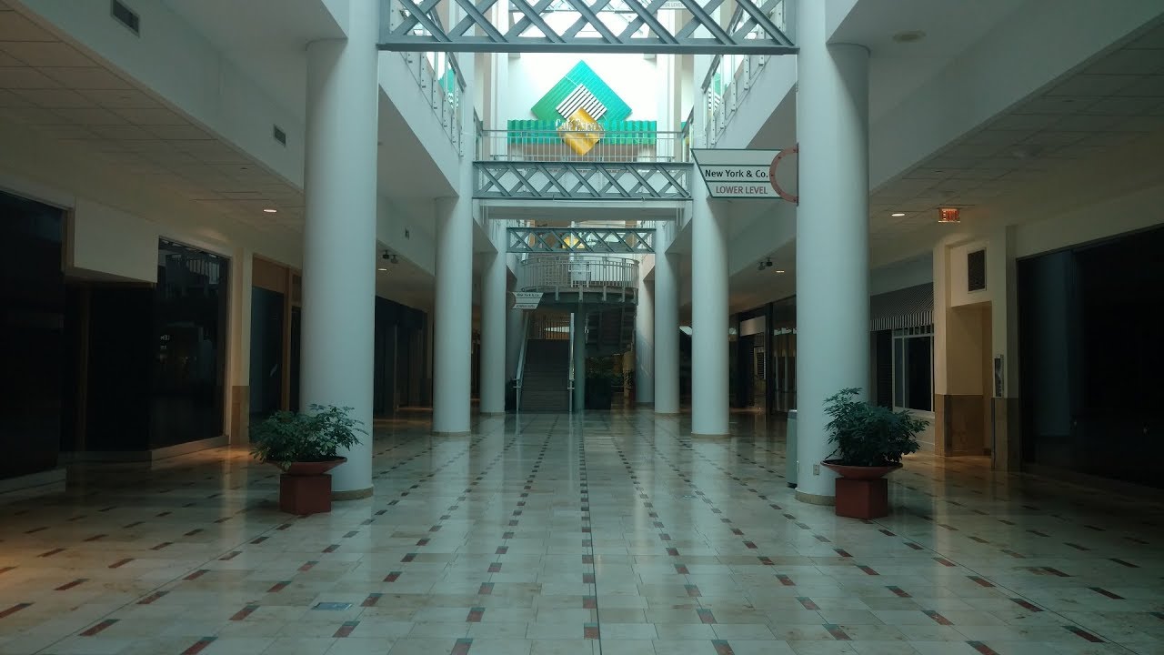 CLOSED - A Visit to Tri-County Mall