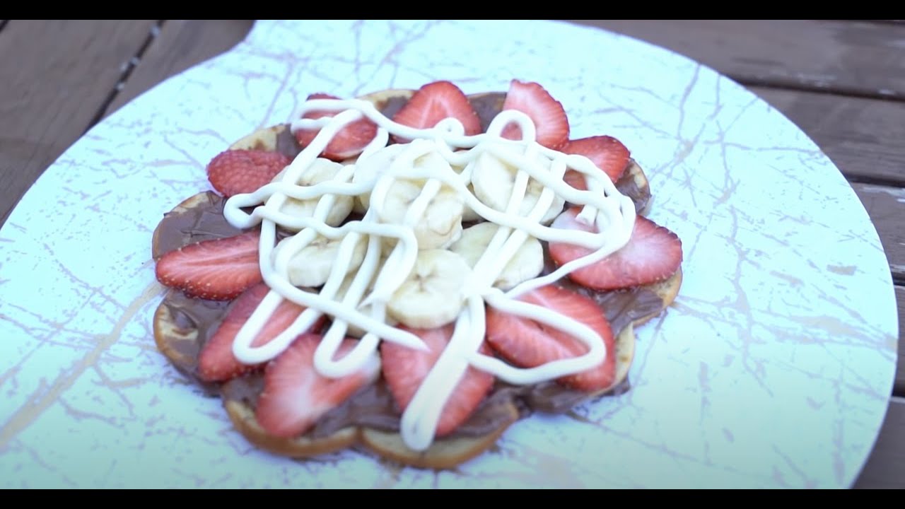 SÜRPRİZ KONUKLU :) MEYVELİ ÇİKOLATALI WAFFLE nasıl yapılır?