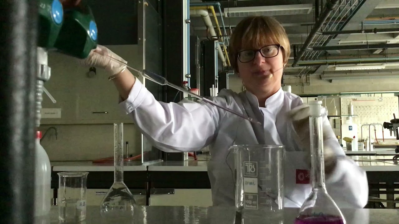 Verdunningen maken met pipet en maatkolf