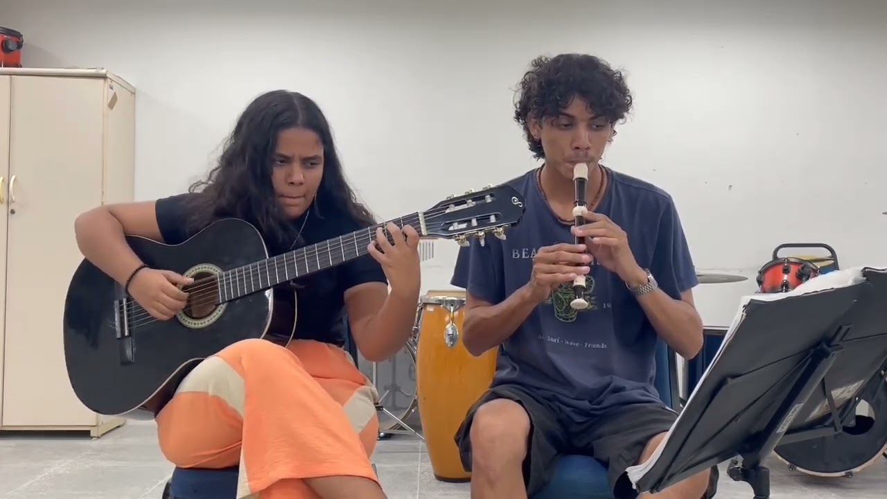 Feira de mangaio (Sivuca) - Flauta doce e violão.