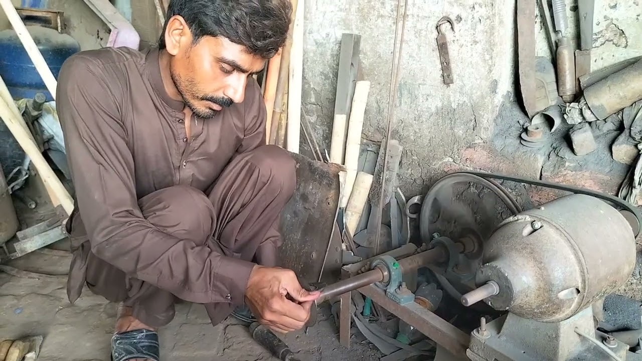 Blacksmith Skills - Sickle Teeth Sharpening