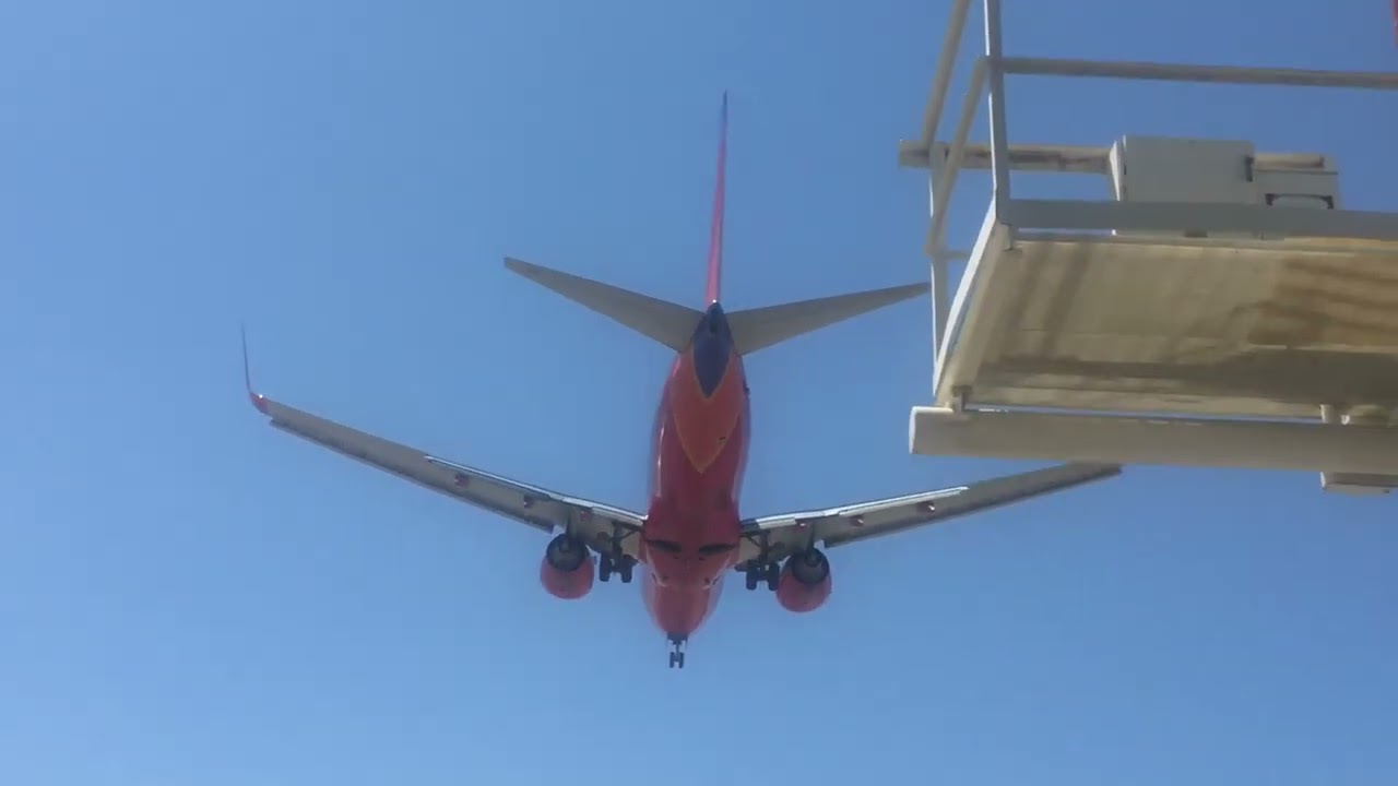 2016 - LAX Plane Arrivals
