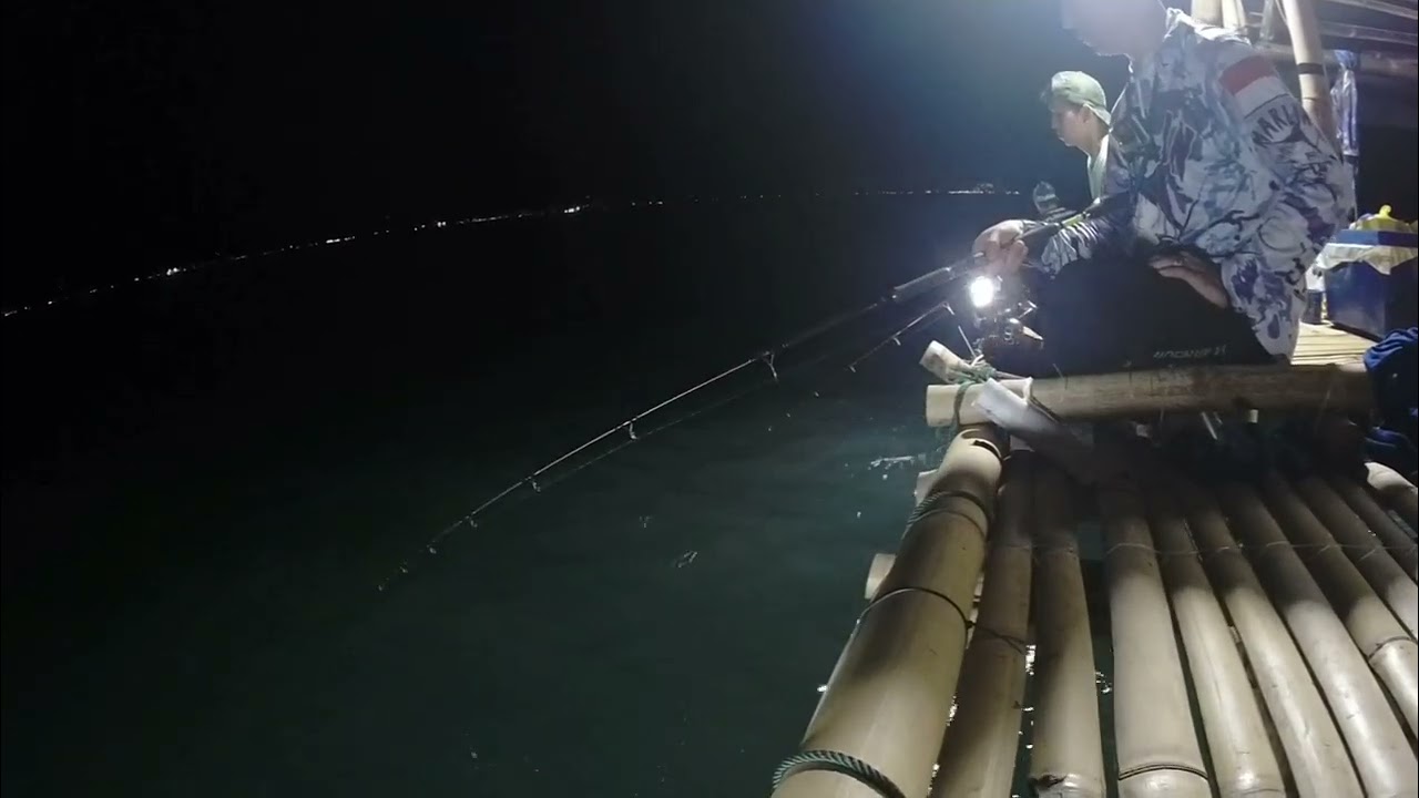 Mancing Di Badong Apung BORNEO FISHING Sukabumi Pelabuhan Ratu