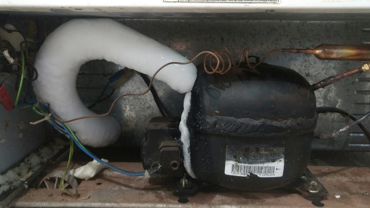 motor de geladeira/ frezer congelando o cano de retorno......