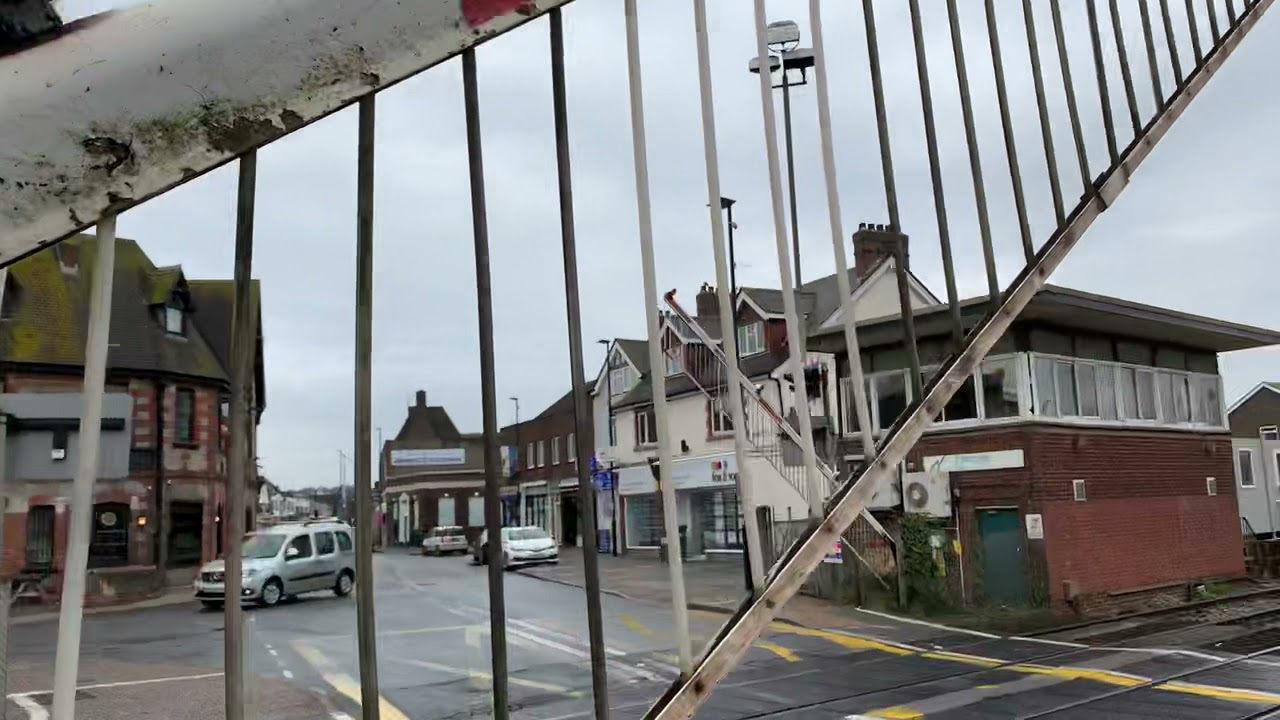 LANCING STATION LEVEL CROSSING IN WEST SUSSEX