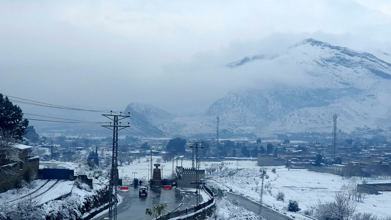 Snow covered mountains ❤️                                                         