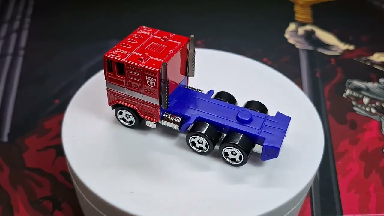 Unboxing Hot Wheels Transformers Optimus Prime