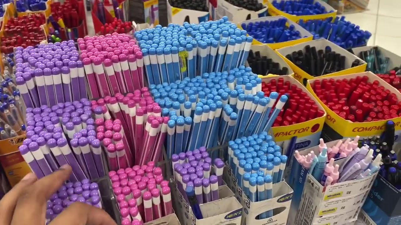 Comprando material escolar 2021 bom, bonito e barato com 70 reais