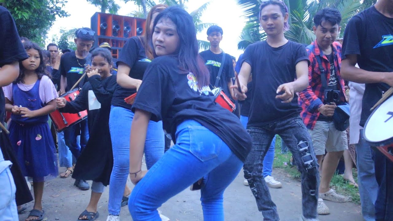 TAMBAL BAN, RILISAN TERBRU BERSAMA DANCER BARU //MEGANTARA