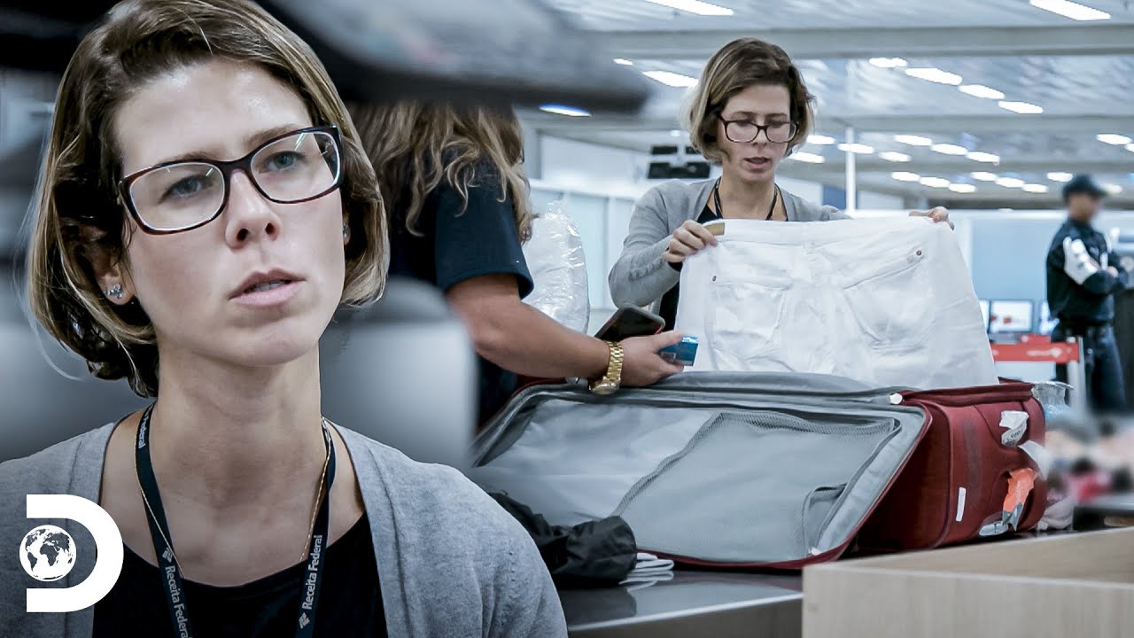 Ela é detida ao tentar levar produtos sem documentos | Aeroporto - Área Restrita | Discovery Brasil
