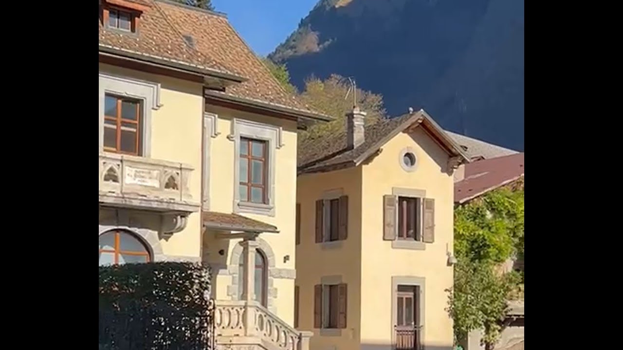 Ever wondered what Samoens looks like? Take a look at this walk through of the village
