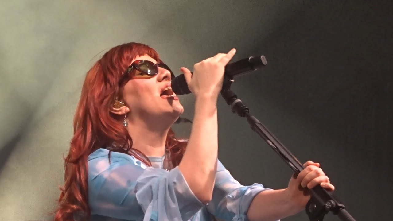 CMAT @ Manchester Academy - When A Good Man Cries