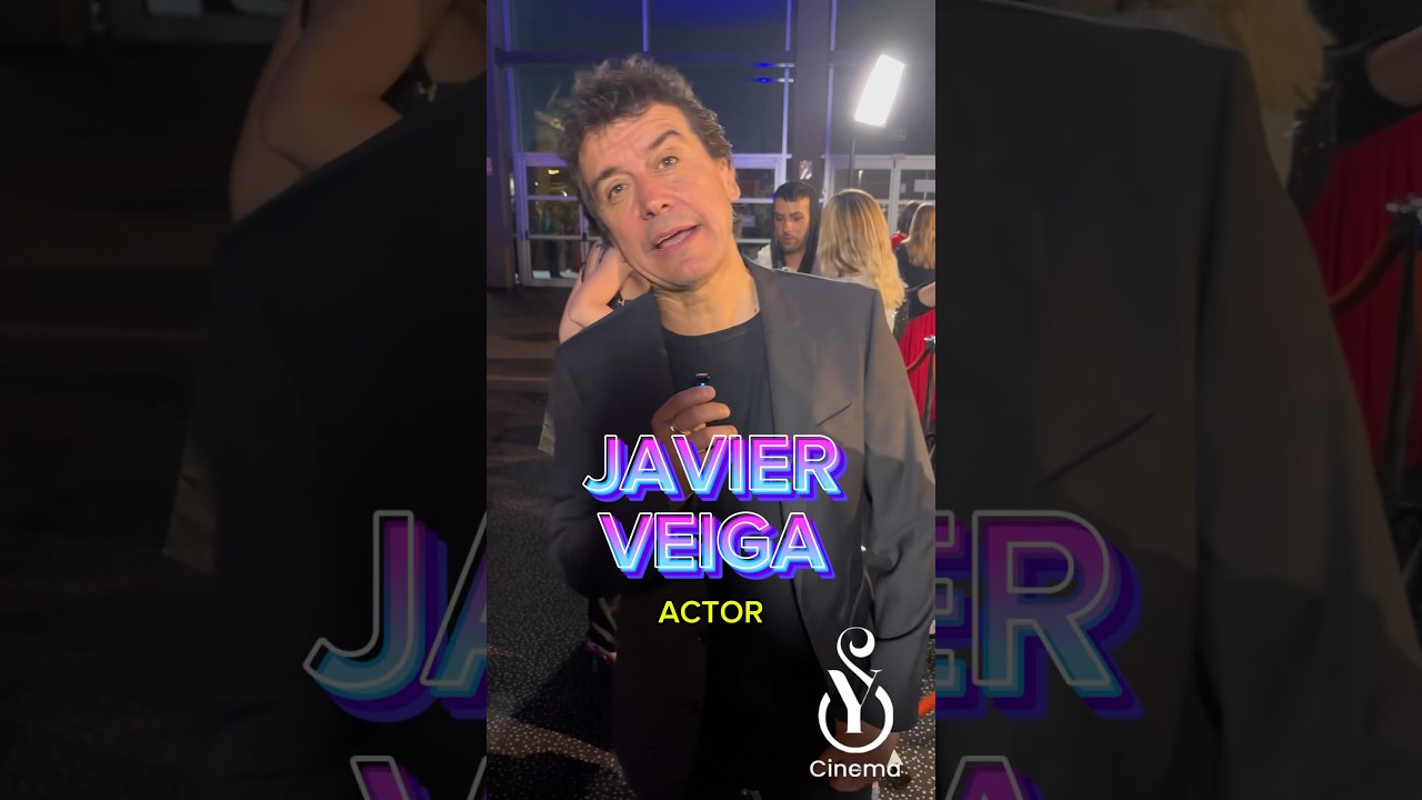 Saludo de JAVIER VEIGA en la gala de los Premios Fugaz para todos vosotros! 😜