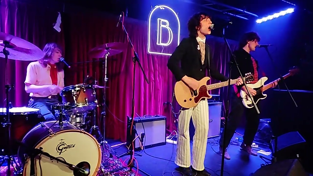 SHARP PINS - EVERY TIME I HEAR. Live in Madrid (27-5-25). Sala B
