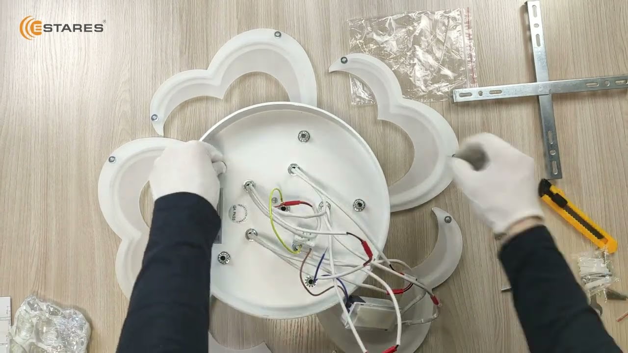 СRYSTAL 01 60W - сборка потолочной светодиодной люстры управляется с настенного выключателя. Estares