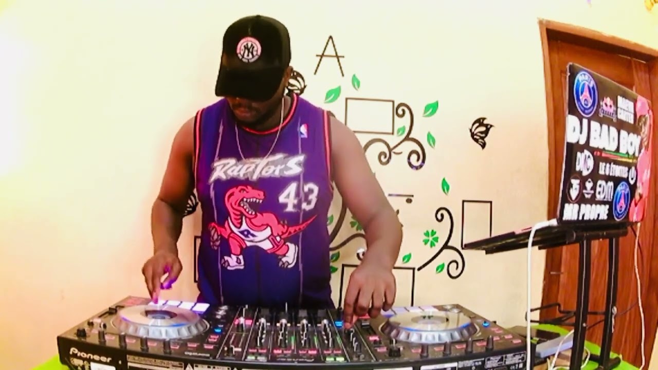 Mixtape Bamoun par dj bad boy le 6 étoiles
