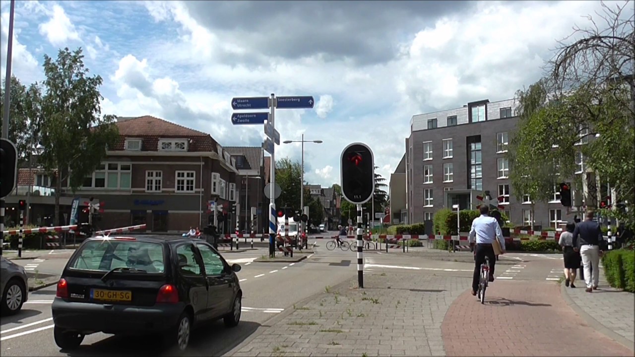 Spoorwegovergang Amersfoort/ Level Crossing/ Passage a Niveau/ Railroad-/ Bahnübergang
