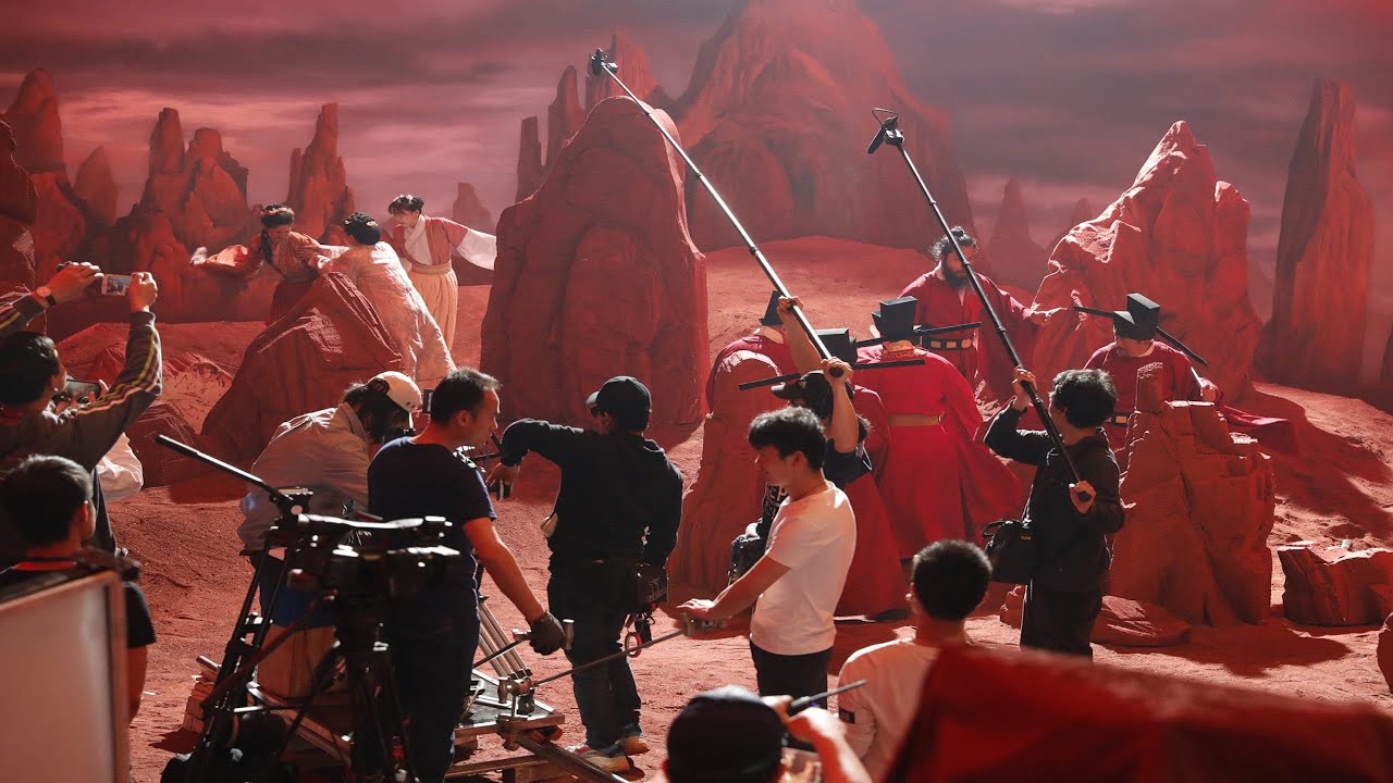 Dawn Breaking (2018) Yang Fudong