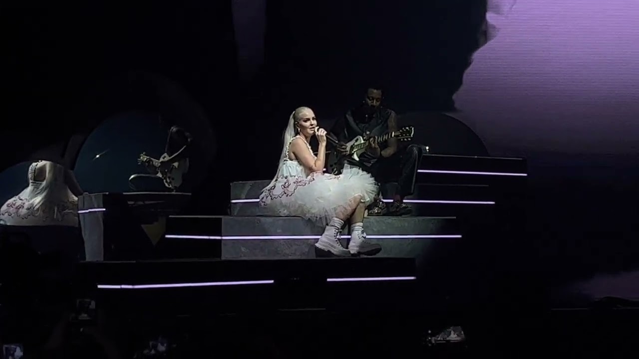 Anne-Marie - Therapy Live, Dysfunctional Tour Dublin 03/05/2022