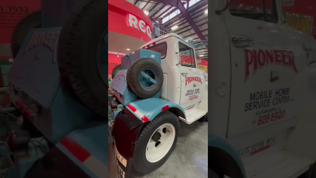Welcome to Museum Minute! This is a 1969 International Loadstar 1600!