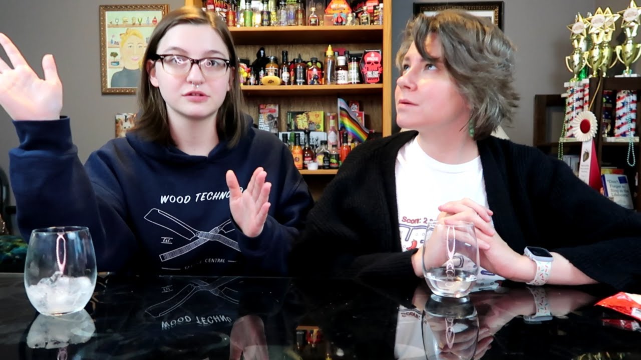Chocolate Product Review - Snickers Snack Cakes Are Gross!