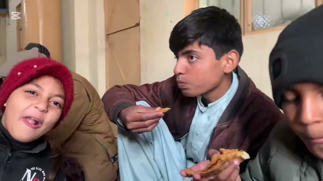 chachu ko ham sa bichra 9 Sal ho gay miss you chachu jan 🥹😭allah pak jnnat me jaga ata frma ameen 🤲🥹